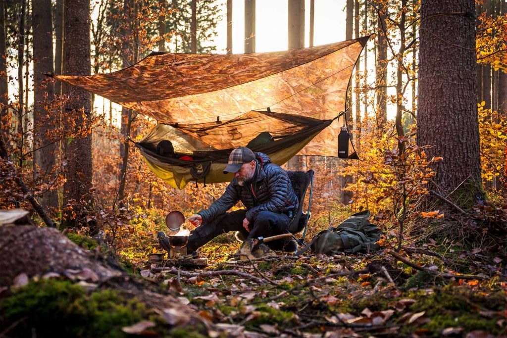 How to Keep a Tarp From Collecting Water